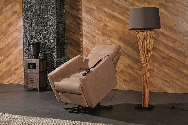 Begonia | Riser Recliner Armchair