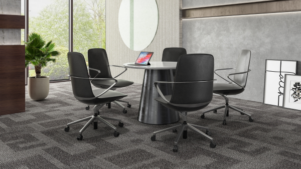 Amola | Executive Chair