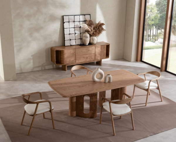 Crystal | Dining Table