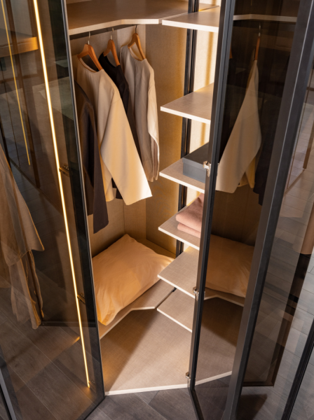 Moonstone | Walk-In Closets and Wardrobes