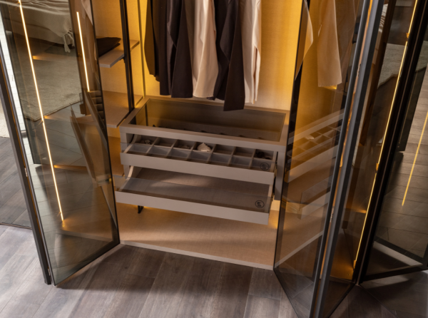 Moonstone | Walk-In Closets and Wardrobes